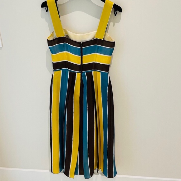 New Dolce & Gabbana Stripe Midi Multicolored Cocktail Dress. Size 40. - Picture 4 of 8